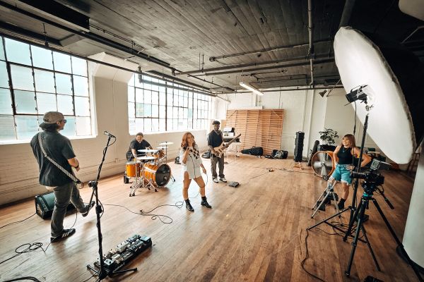 riffster-afterlaughter-bts-707FD8A76-1679-D32F-5ECB-D8487F99308D.jpg