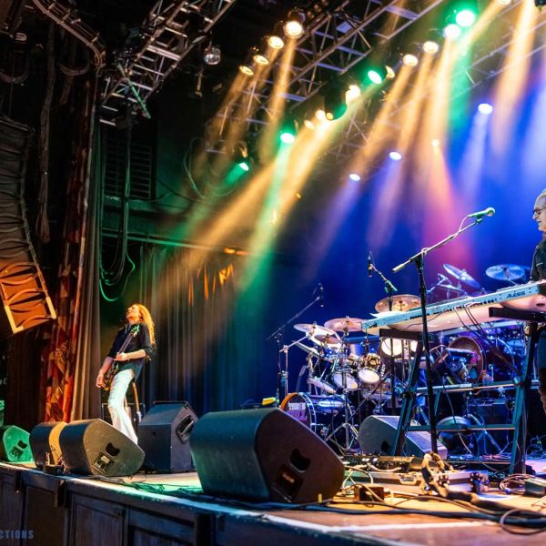 riffster-rock-web3E11B311F-6A9E-23C7-F484-12F1A1D7506A.jpg